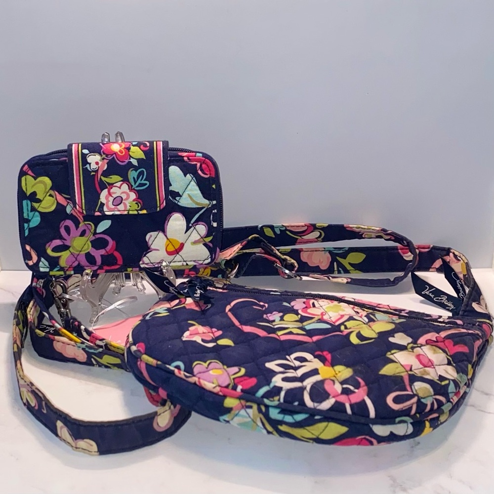 🎀 Vera Bradley Retired ‘Ribbons’ Lizzy Crossbody and Smartphone Wristlet